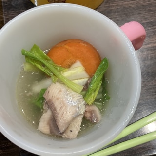 長ねぎといわし缶とにんじんスープ